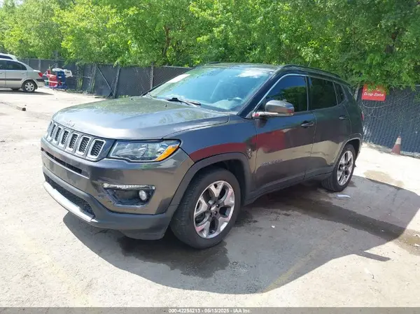 3C4NJCCBXLT114497 2020 JEEP COMPASS - Image 2