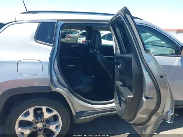 3C4NJCCBXLT122597 2020 JEEP COMPASS - Image 8