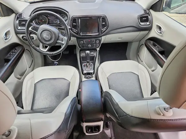 3C4NJCCBXLT179642 2020 JEEP COMPASS - Image 8