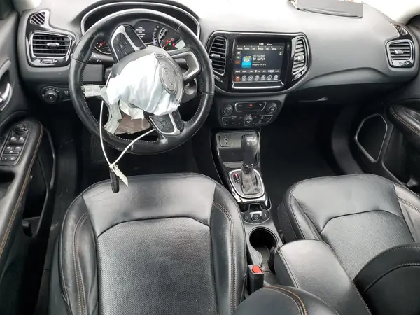3C4NJCCBXLT211330 2020 JEEP COMPASS - Image 8