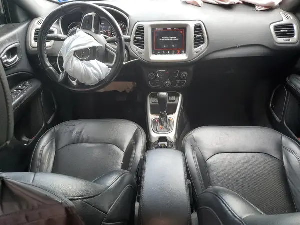 3C4NJCCBXLT218665 2020 JEEP COMPASS - Image 8