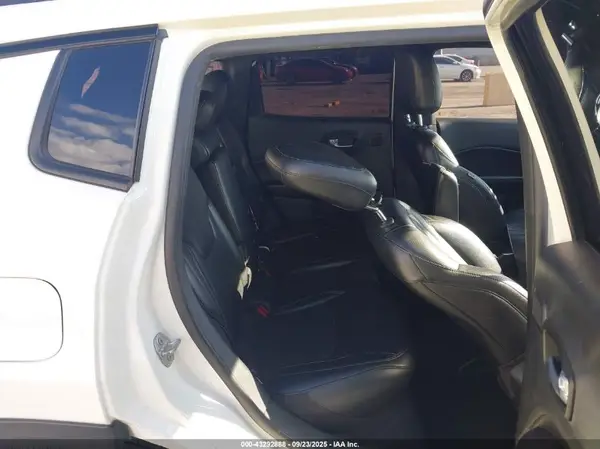 3C4NJCEB2MT561291 2021 JEEP COMPASS - Image 8