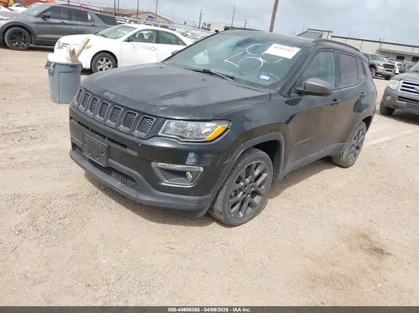 3C4NJCEB3MT556035 2021 JEEP COMPASS - Image 2