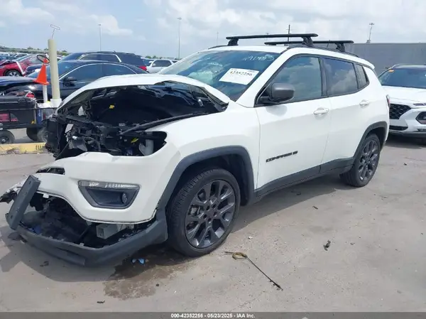 3C4NJCEB6MT549130 2021 JEEP COMPASS - Image 2