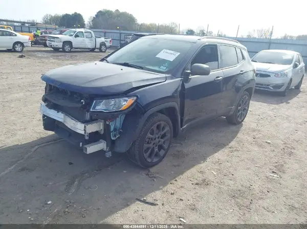 3C4NJCEB7MT552747 2021 JEEP COMPASS - Image 2