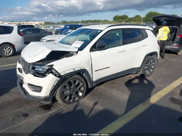 3C4NJCEB8MT593551 2021 JEEP COMPASS - Image 2