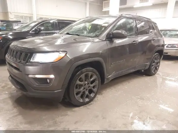 3C4NJCEBXMT593812 2021 JEEP COMPASS - Image 2
