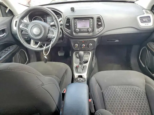 3C4NJDAB0HT597207 2017 JEEP COMPASS - Image 8