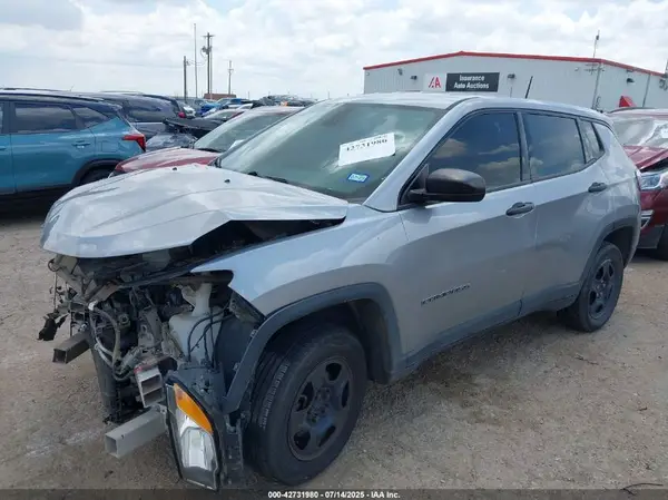 3C4NJDAB0HT647071 2017 JEEP COMPASS - Image 2