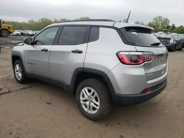 3C4NJDAB0JT100209 2018 JEEP COMPASS - Image 2