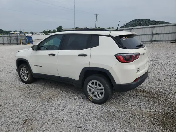 3C4NJDAB0JT190638 2018 JEEP COMPASS - Image 2