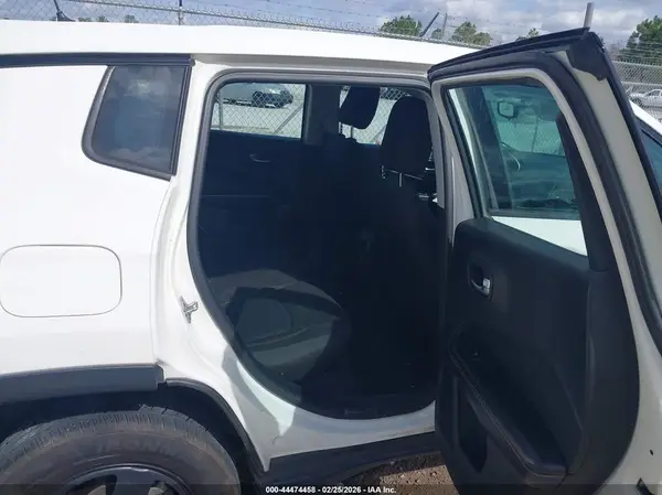 3C4NJDAB0JT190882 2018 JEEP COMPASS - Image 8