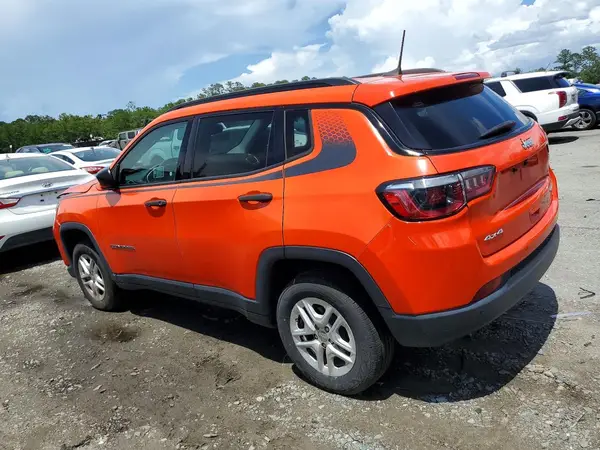 3C4NJDAB0JT213562 2018 JEEP COMPASS - Image 2
