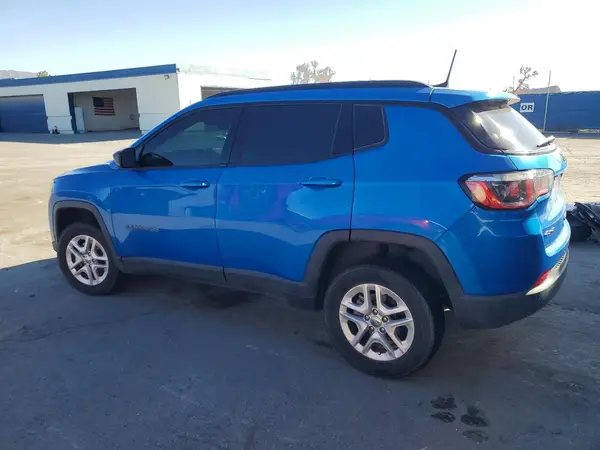 3C4NJDAB0JT230281 2018 JEEP COMPASS - Image 2
