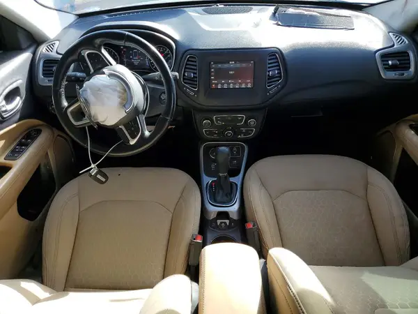 3C4NJDAB0JT230281 2018 JEEP COMPASS - Image 8