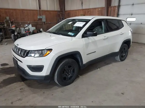 3C4NJDAB0JT248859 2018 JEEP COMPASS - Image 2