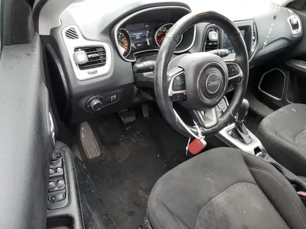 3C4NJDAB0JT282896 2018 JEEP COMPASS - Image 8
