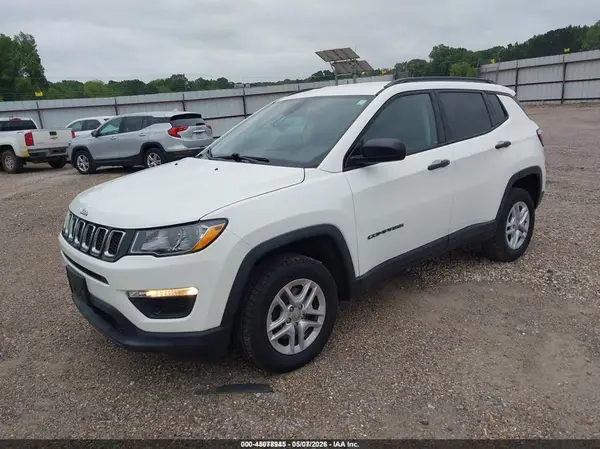 3C4NJDAB0JT392282 2018 JEEP COMPASS - Image 2