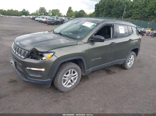 3C4NJDAB0JT399944 2018 JEEP COMPASS - Image 2