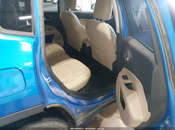 3C4NJDAB0JT422803 2018 JEEP COMPASS - Image 8