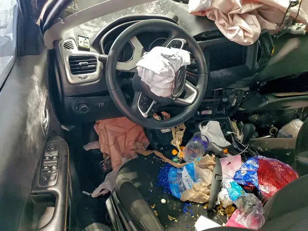3C4NJDAB0JT480300 2018 JEEP COMPASS - Image 8