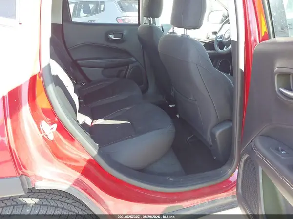 3C4NJDAB0KT620007 2019 JEEP COMPASS - Image 8