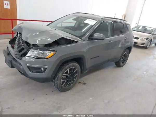 3C4NJDAB0KT683012 2019 JEEP COMPASS - Image 2