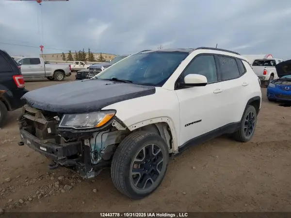 3C4NJDAB0KT756766 2019 JEEP COMPASS - Image 2