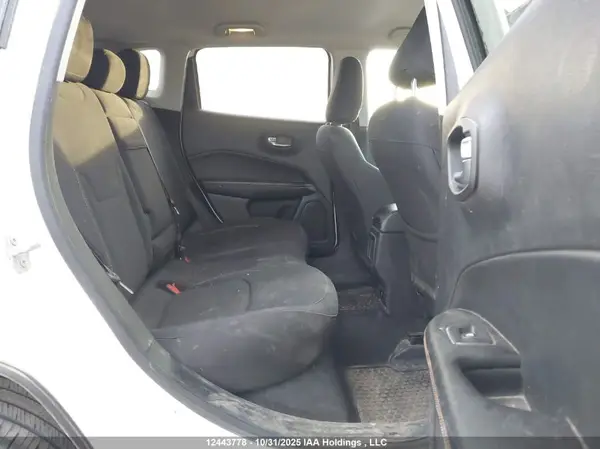 3C4NJDAB0KT756766 2019 JEEP COMPASS - Image 8