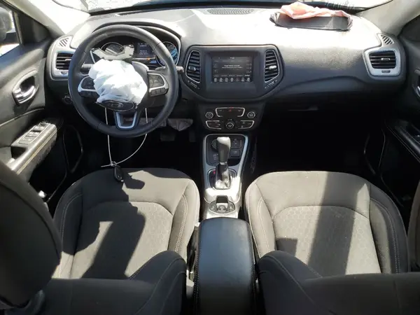 3C4NJDAB0LT135402 2020 JEEP COMPASS - Image 8