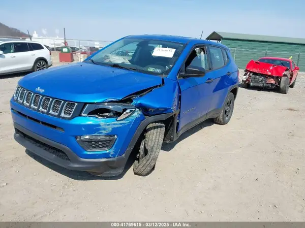 3C4NJDAB0LT142611 2020 JEEP COMPASS - Image 2