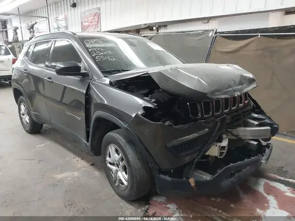 3C4NJDAB0LT145542 2020 JEEP COMPASS - Image 1
