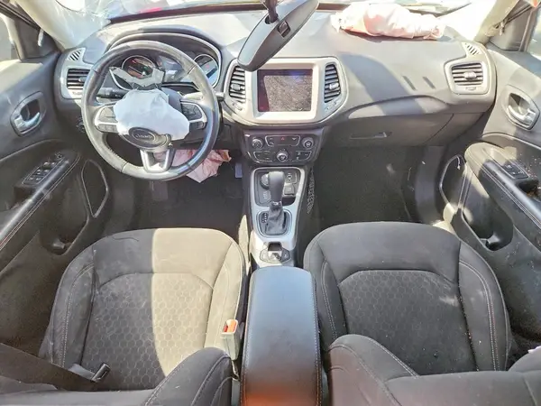 3C4NJDAB0LT174569 2020 JEEP COMPASS - Image 8