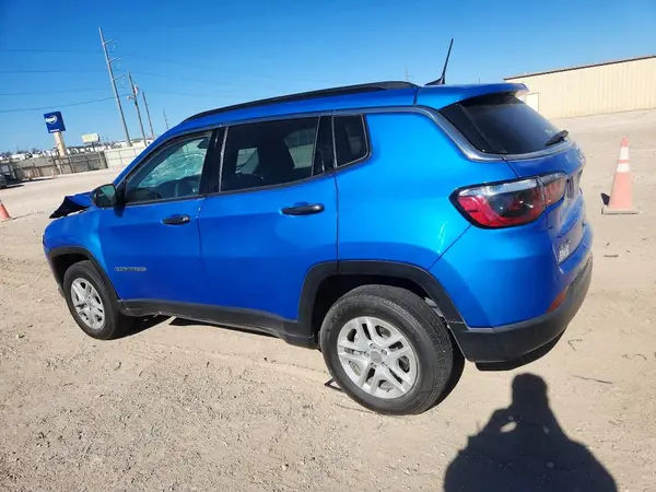 3C4NJDAB0MT601962 2021 JEEP COMPASS - Image 2