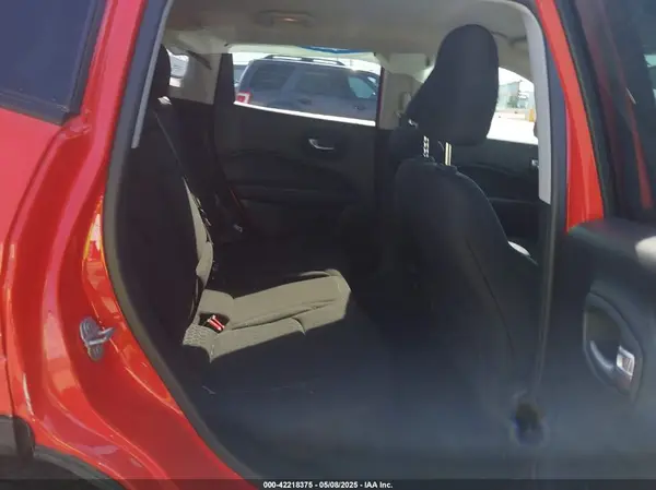 3C4NJDAB1HT628125 2017 JEEP COMPASS - Image 8