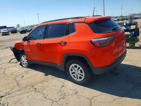 3C4NJDAB1JT101045 2018 JEEP COMPASS - Image 2