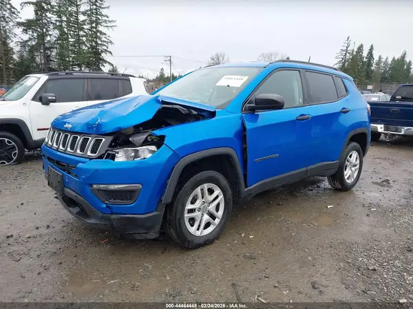 3C4NJDAB1JT107850 2018 JEEP COMPASS - Image 2
