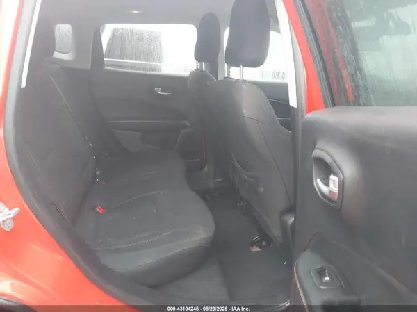 3C4NJDAB1JT126723 2018 JEEP COMPASS - Image 8