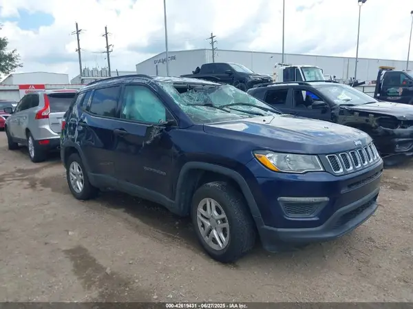 3C4NJDAB1JT146101 2018 JEEP COMPASS - Image 1
