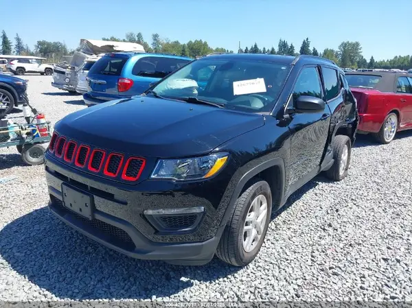 3C4NJDAB1JT261863 2018 JEEP COMPASS - Image 2