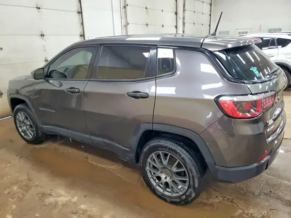 3C4NJDAB1JT270644 2018 JEEP COMPASS - Image 2