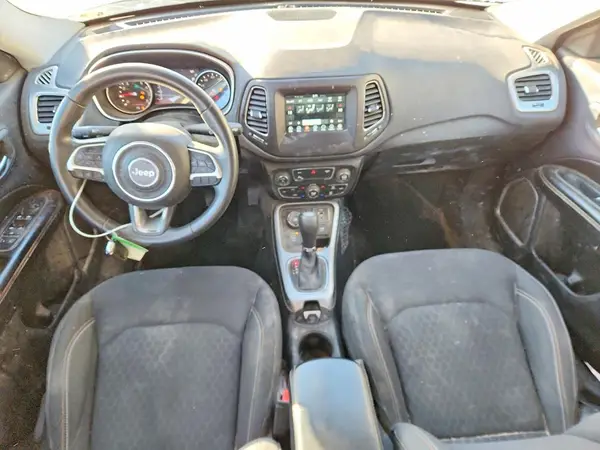 3C4NJDAB1JT282437 2018 JEEP COMPASS - Image 8