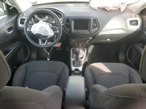 3C4NJDAB1JT315422 2018 JEEP COMPASS - Image 8