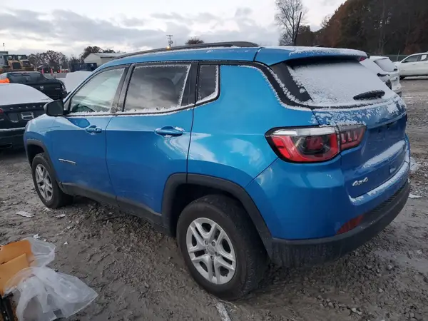 3C4NJDAB1JT343303 2018 JEEP COMPASS - Image 2