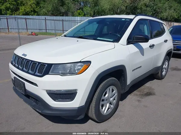 3C4NJDAB1JT392226 2018 JEEP COMPASS - Image 2