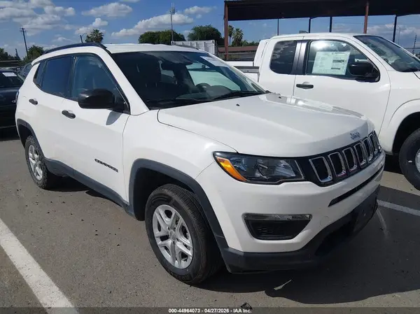 3C4NJDAB1JT392243 2018 JEEP COMPASS - Image 1