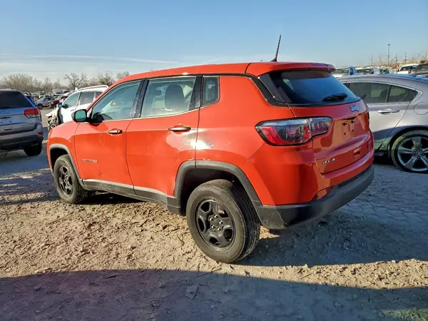 3C4NJDAB1JT464932 2018 JEEP COMPASS - Image 2