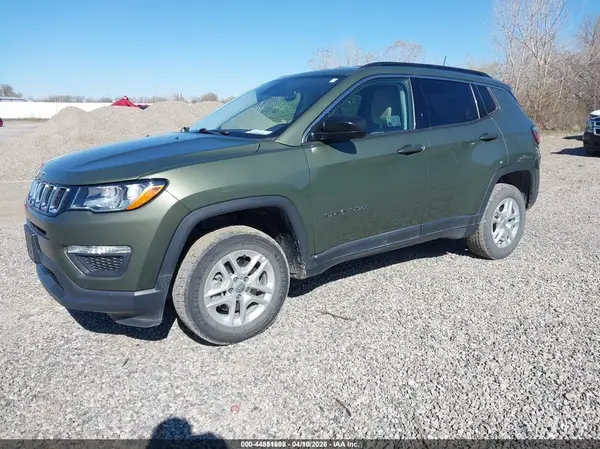 3C4NJDAB1KT619996 2019 JEEP COMPASS - Image 2