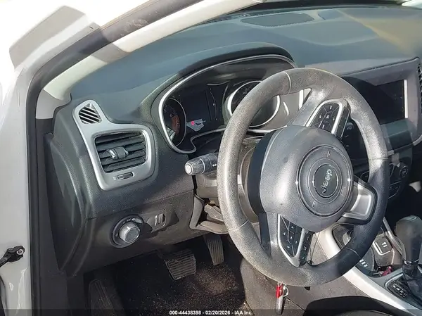 3C4NJDAB1KT664016 2019 JEEP COMPASS - Image 2