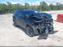 3C4NJDAB1KT682886 2019 JEEP COMPASS